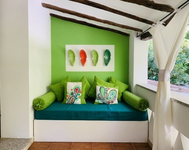 DE_LUXE_EMOTION_IMG_6324-e761451c706c67997d0b7426979727de-frontend-templ-c137