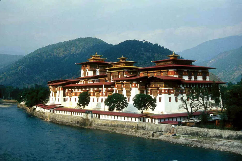 Punakha Dzong on the river, Bhutan