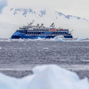 Antarctica_AntarcticSound_OceanVictory_Ice_AE_0