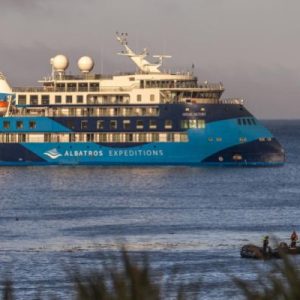 Antarctica_South-Georgia_Right-Whale-Bay_OceanVictory_Zodiacs_AE_SMALL