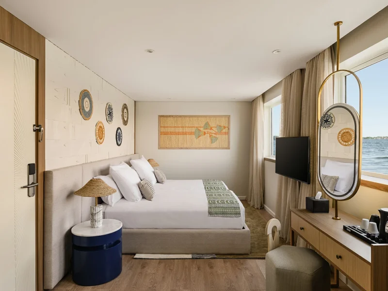 Luxury-Cabin-edited-1